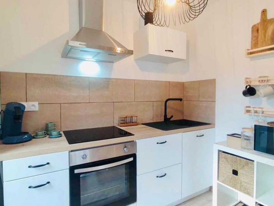 Le Rendez Vous - Parking Gratuit Apartment Carcassone Exterior photo